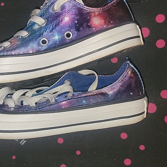 🎓🌐🌐😁MAGIC 😁CONVERSE..2 separate post 1 pair each - Picture 6 of 12